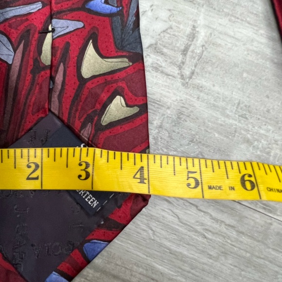 J. Garcia SNAIL GARDEN Red Pattern Silk Tie - Picture 5 of 5